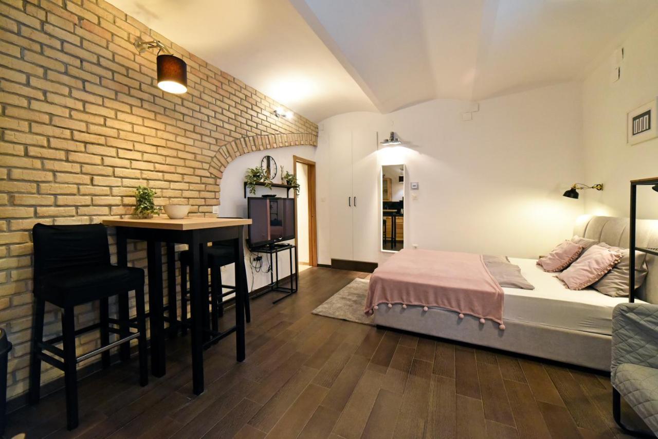Manuela Varsavska Studio Apartments Zagreb Eksteriør bilde