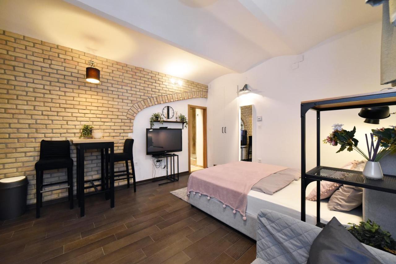 Manuela Varsavska Studio Apartments Zagreb Eksteriør bilde