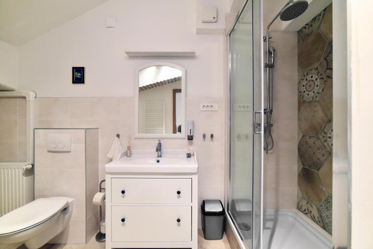 Manuela Varsavska Studio Apartments Zagreb Eksteriør bilde